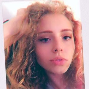 Meet your Posher, Alisa